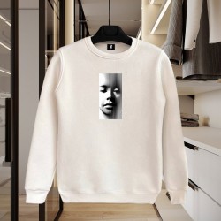 PORTRE BASKILI BEYAZ SWEATSHİRT
